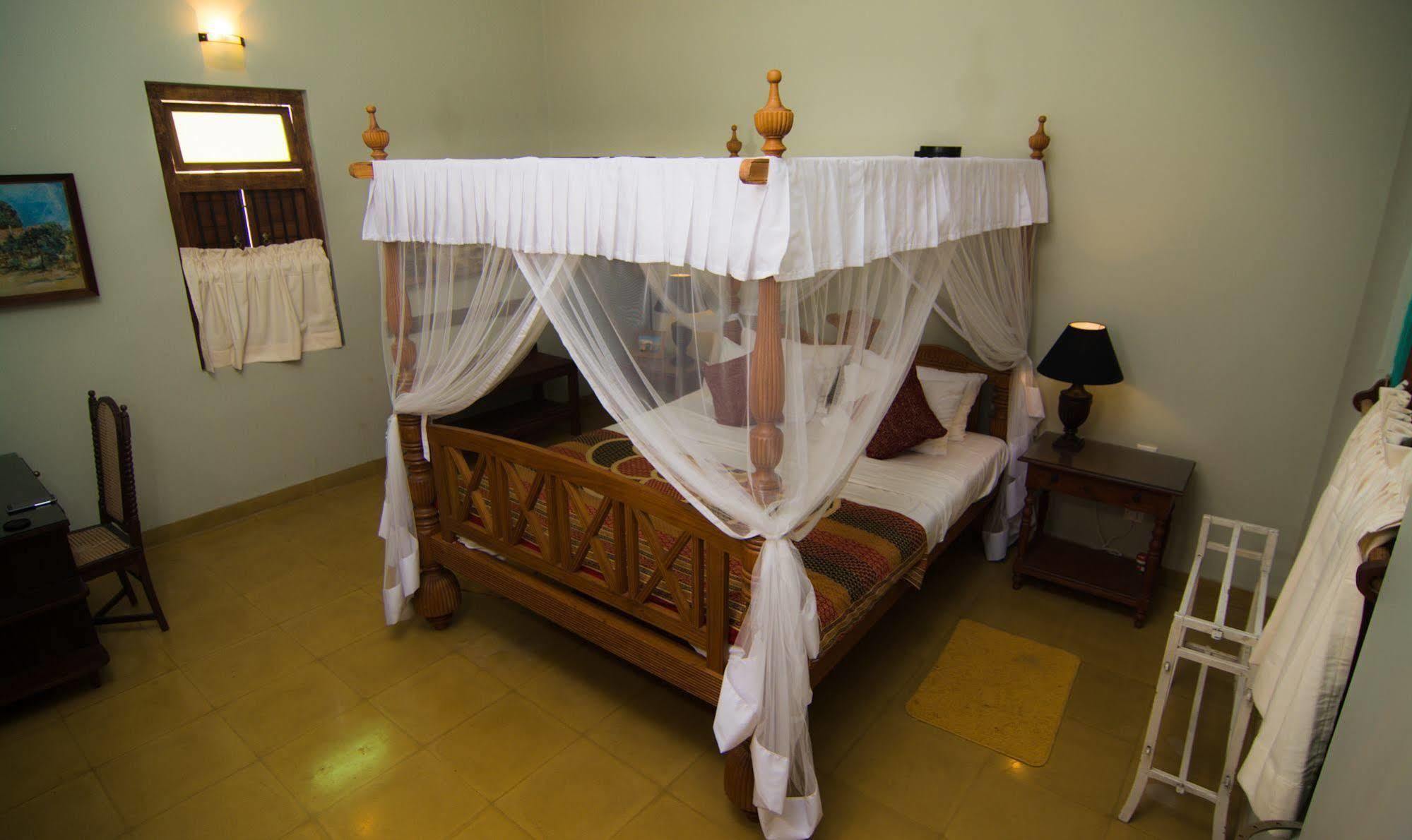 Villa Sethawadi Hotel And Kitesurf Centre Kalpitiya Exteriör bild