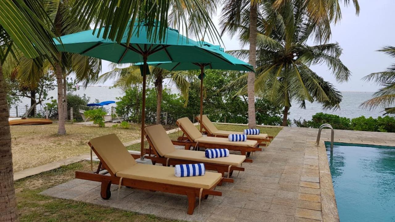 Villa Sethawadi Hotel And Kitesurf Centre Kalpitiya Exteriör bild